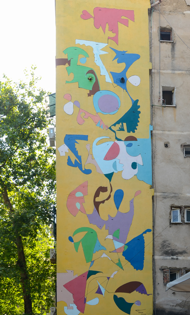 tall mural by Eljan Tanini